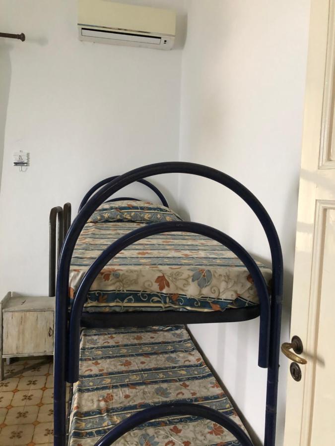 Hostel Beach House Giardini Naxos Exterior foto