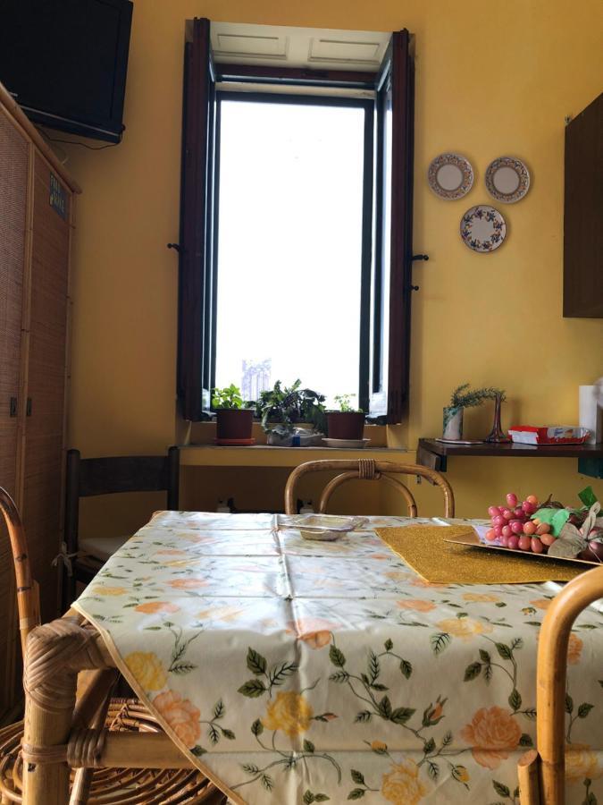Hostel Beach House Giardini Naxos Exterior foto